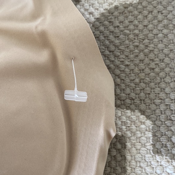 True & Co. True Body V Neck Bra; size S/P - Picture 9 of 11